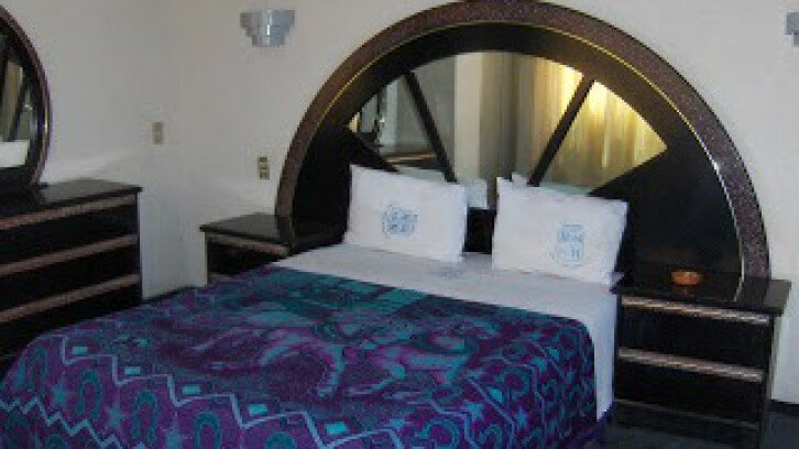 Hotel Polly
