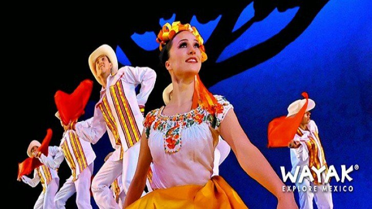 Tour Ballet Folclórico de México