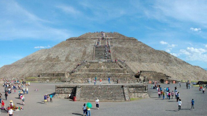 Teotihuacán y Basílica de Guadalupe