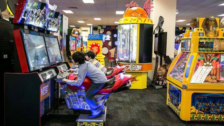Chuck E. Cheese's Patio Santa Fe