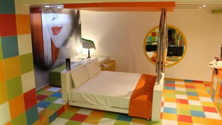 Hotel-Motel Pop Life
