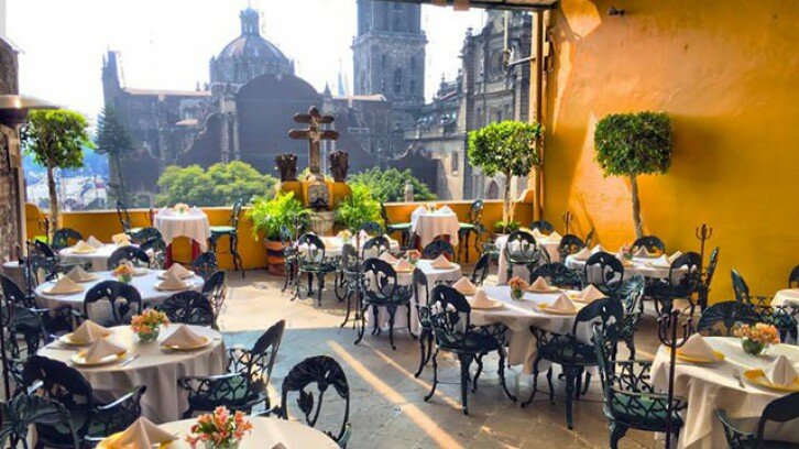 Catedral Metropolitana y La Casa de las Sirenas