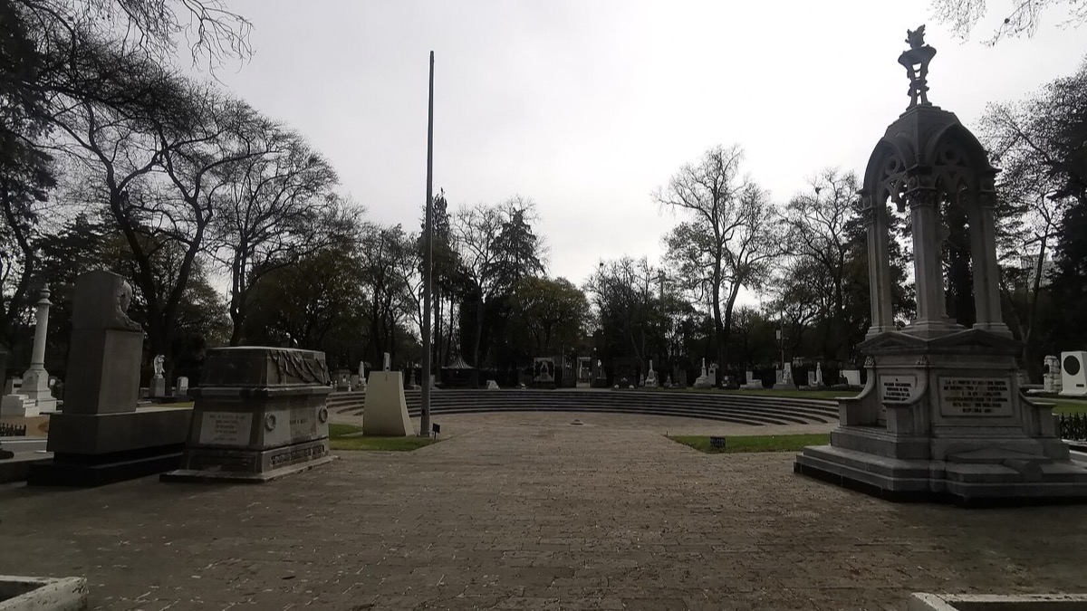Panteón Civil de Dolores