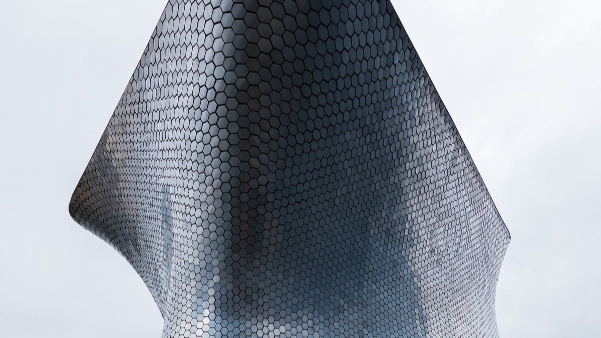 Museo Soumaya, Plaza Loreto